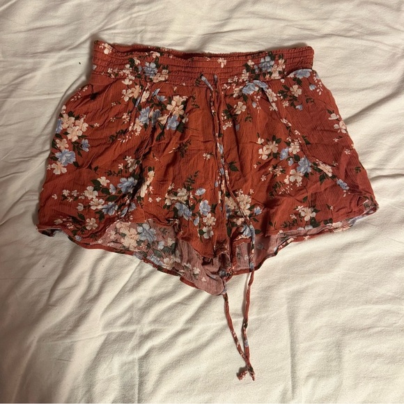 American Eagle Outfitters Orange Floral Shorts - Picture 1 of 4